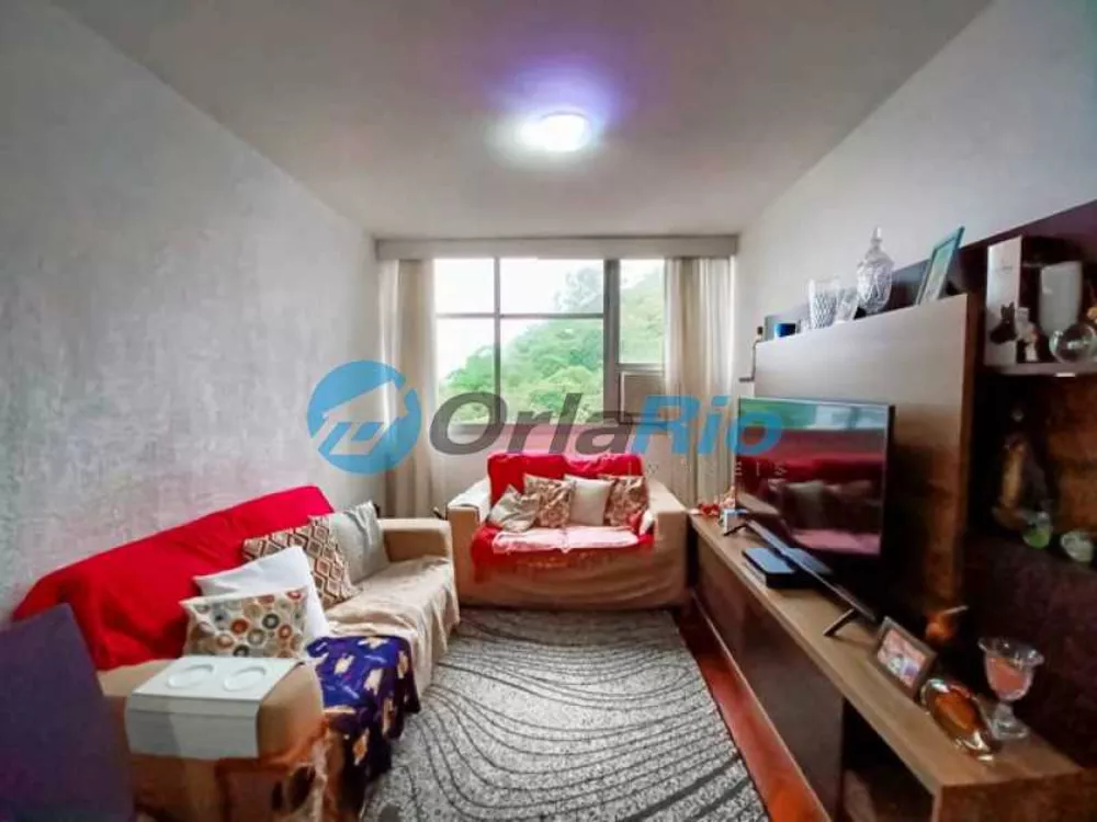 Apartamento à venda com 3 quartos, 94m² - Foto 2