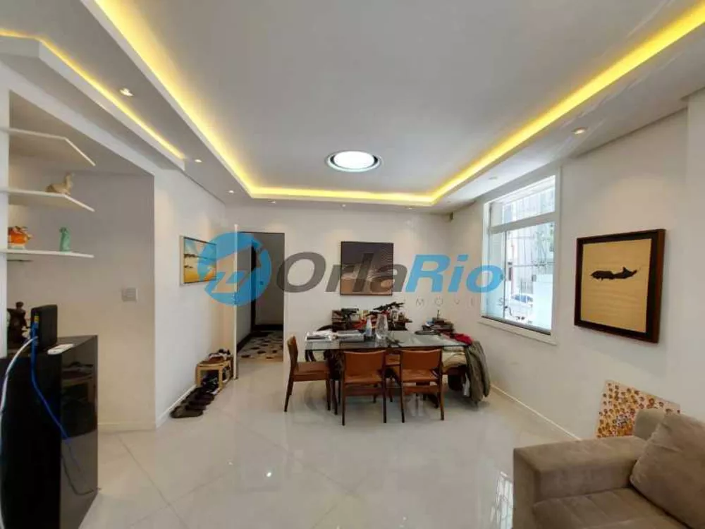 Apartamento à venda com 2 quartos, 77m² - Foto 2