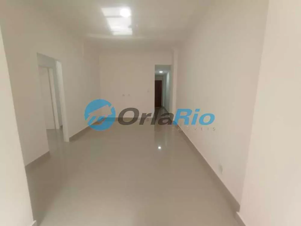 Apartamento à venda com 3 quartos, 103m² - Foto 3