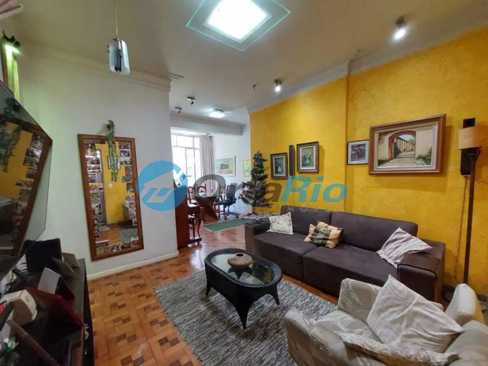 Apartamento à venda com 3 quartos, 96m² - Foto 1