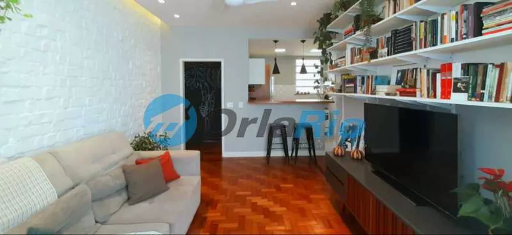 Apartamento à venda com 2 quartos, 69m² - Foto 3