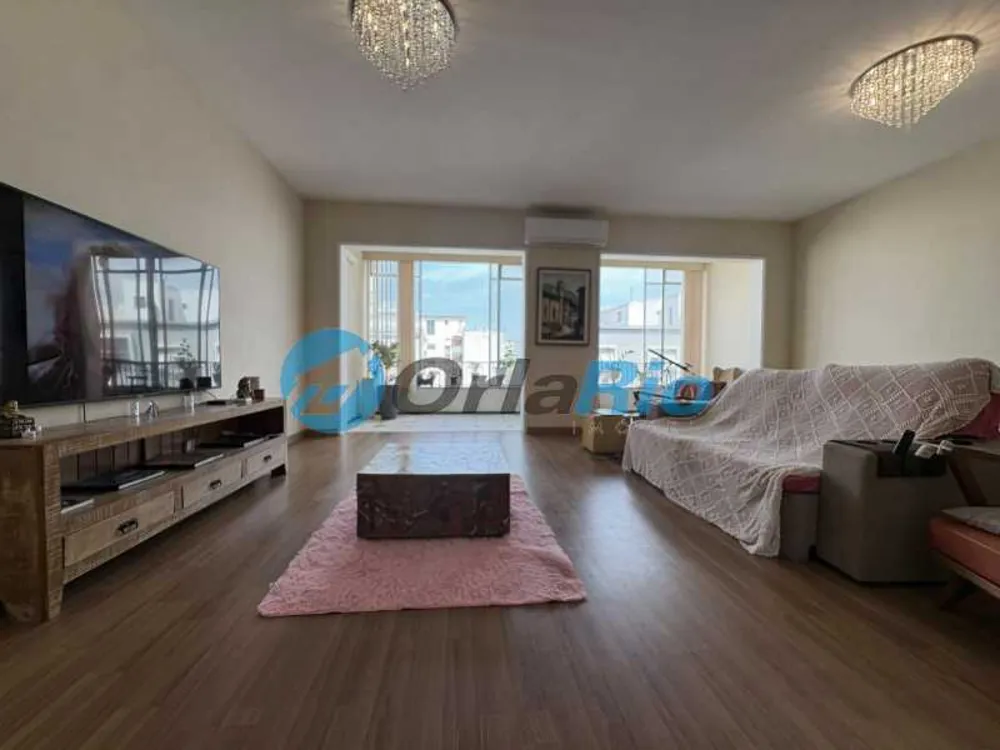 Apartamento, 3 quartos, 200 m² - Foto 1