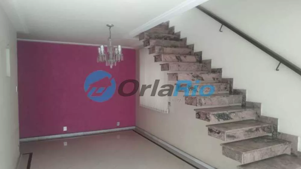 Casa à venda com 3 quartos, 180m² - Foto 4