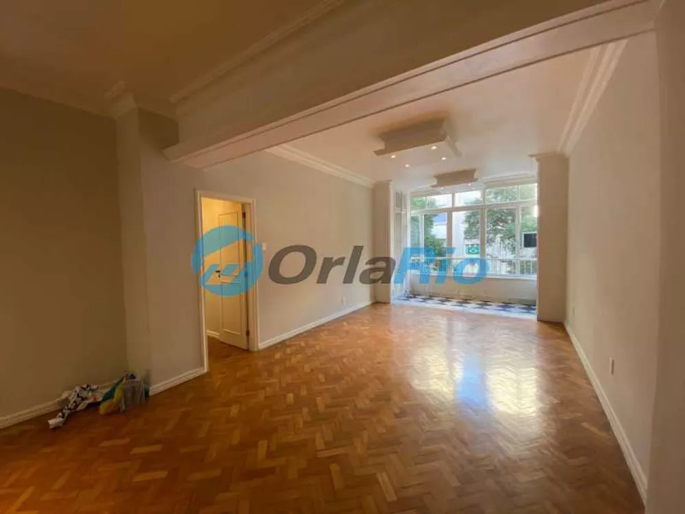 Apartamento à venda com 3 quartos, 174m² - Foto 1