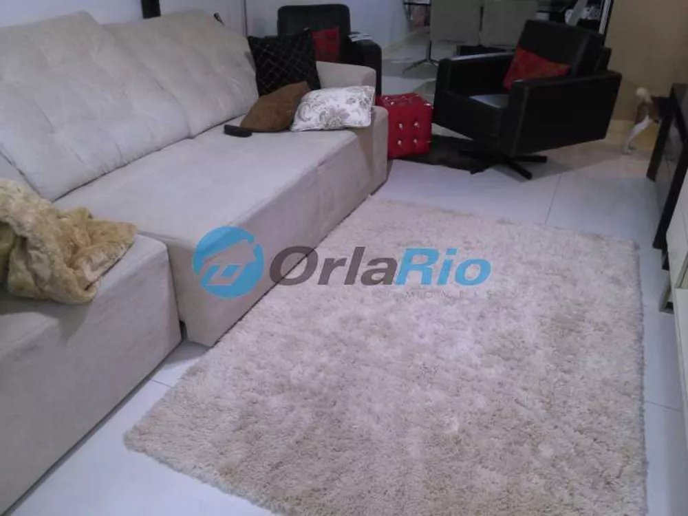 Apartamento à venda com 3 quartos, 108m² - Foto 2