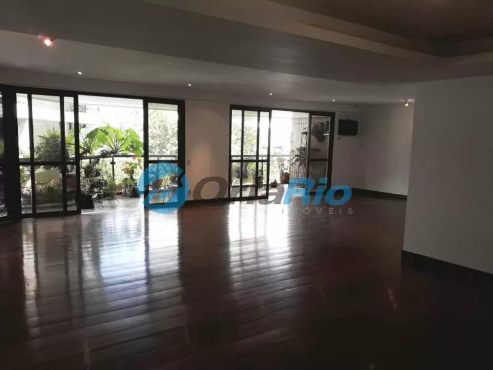 Apartamento à venda com 4 quartos, 251m² - Foto 2