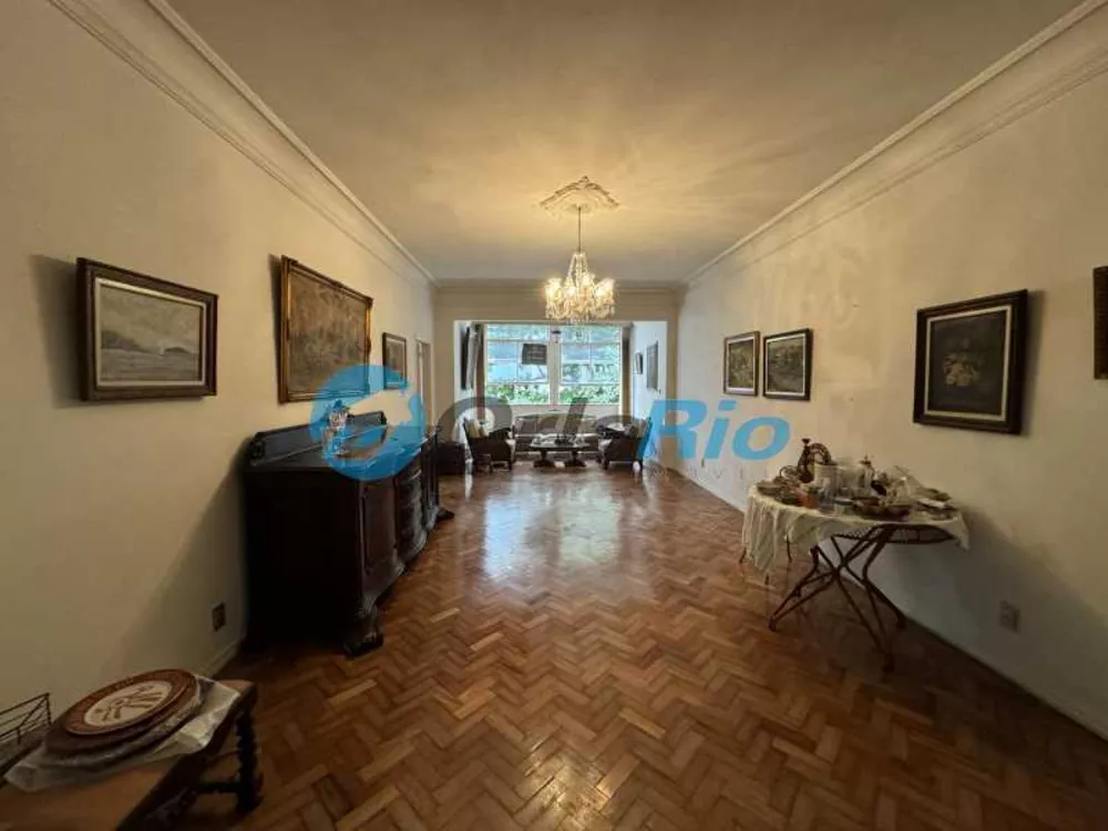 Apartamento à venda com 4 quartos, 213m² - Foto 1