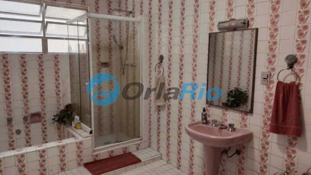 Apartamento à venda com 3 quartos, 220m² - Foto 3