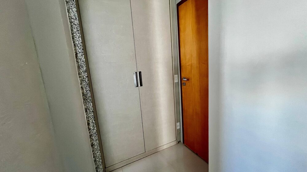 Apartamento à venda com 3 quartos, 121m² - Foto 8