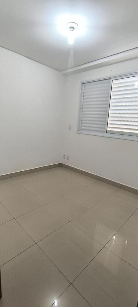 Apartamento à venda com 2 quartos, 65m² - Foto 4