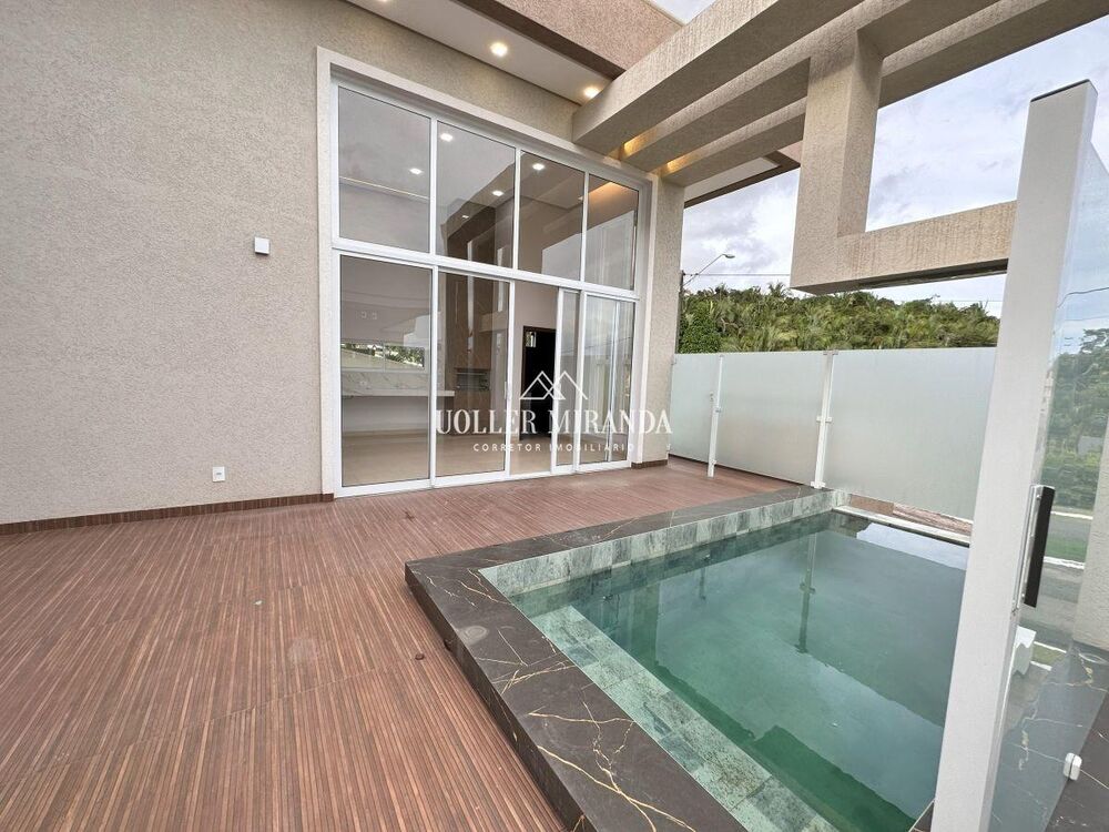 Casa à venda com 3 quartos, 240m² - Foto 4
