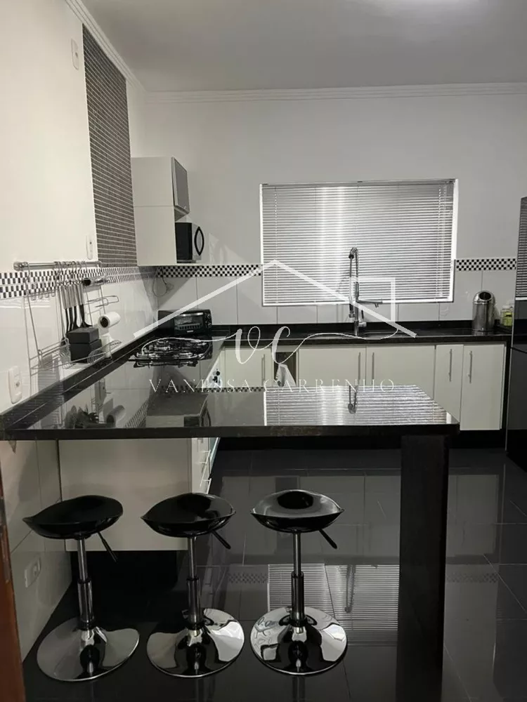 Casa à venda com 3 quartos, 280m² - Foto 11