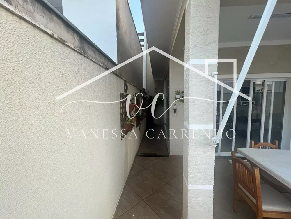 Casa à venda com 3 quartos, 250m² - Foto 6