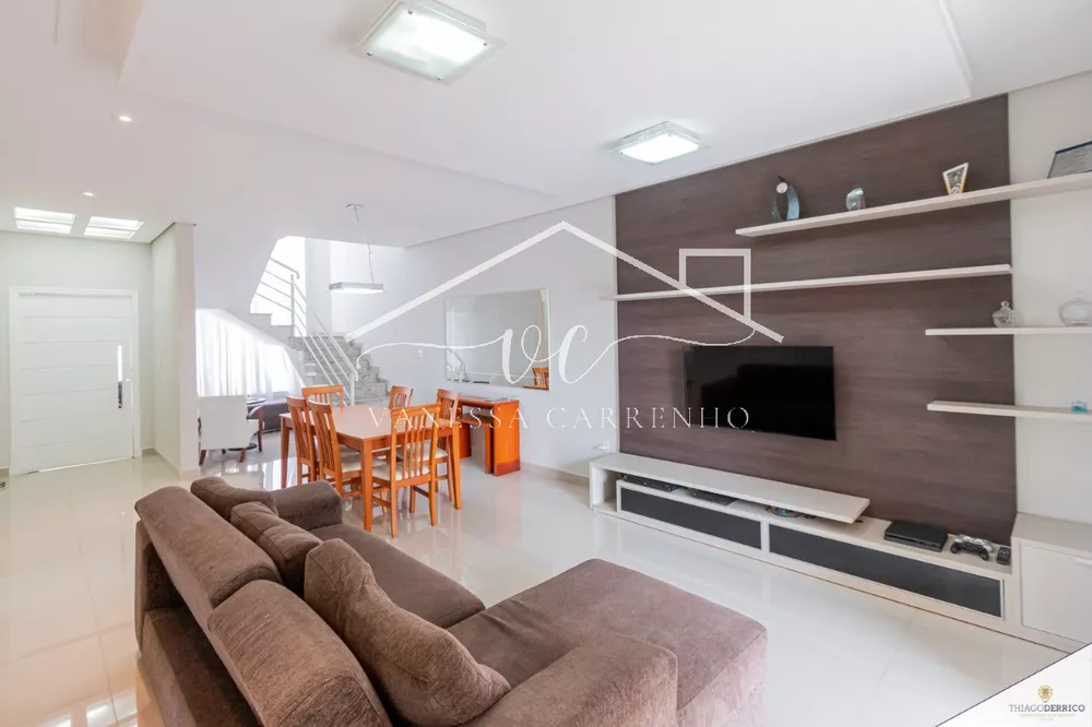 Casa à venda com 3 quartos, 266m² - Foto 5