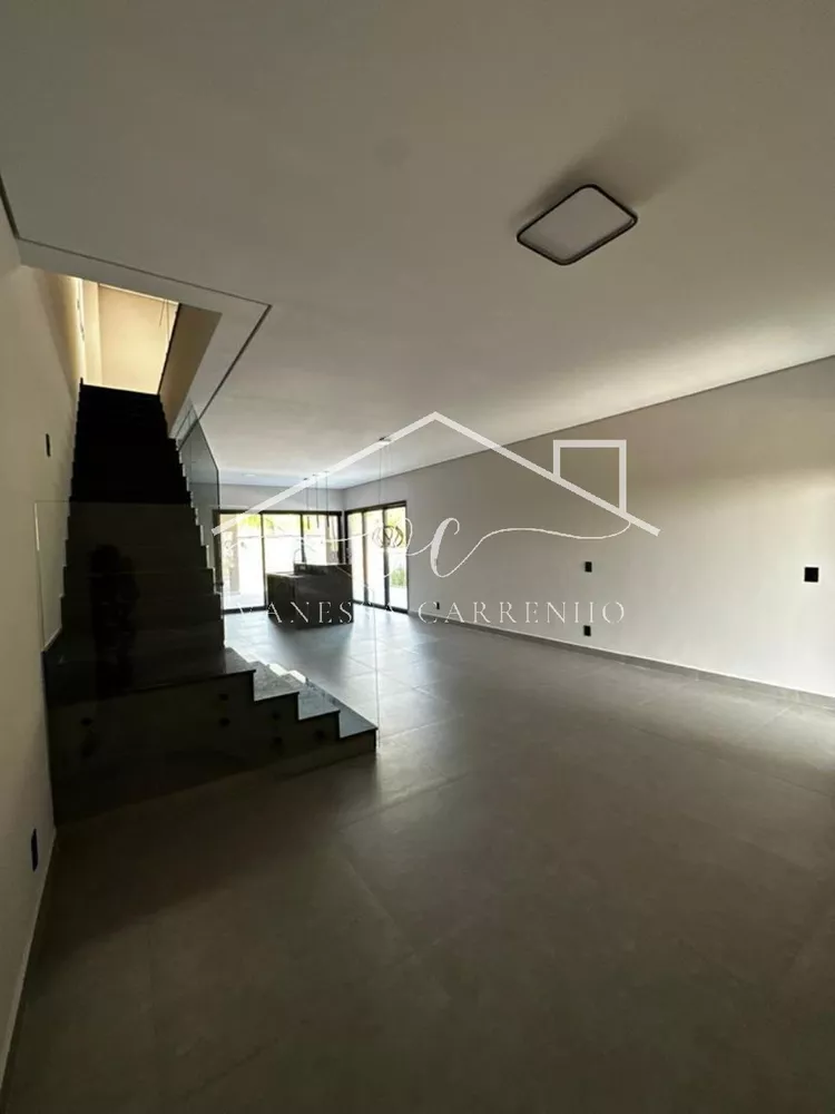 Casa à venda com 3 quartos, 280m² - Foto 3