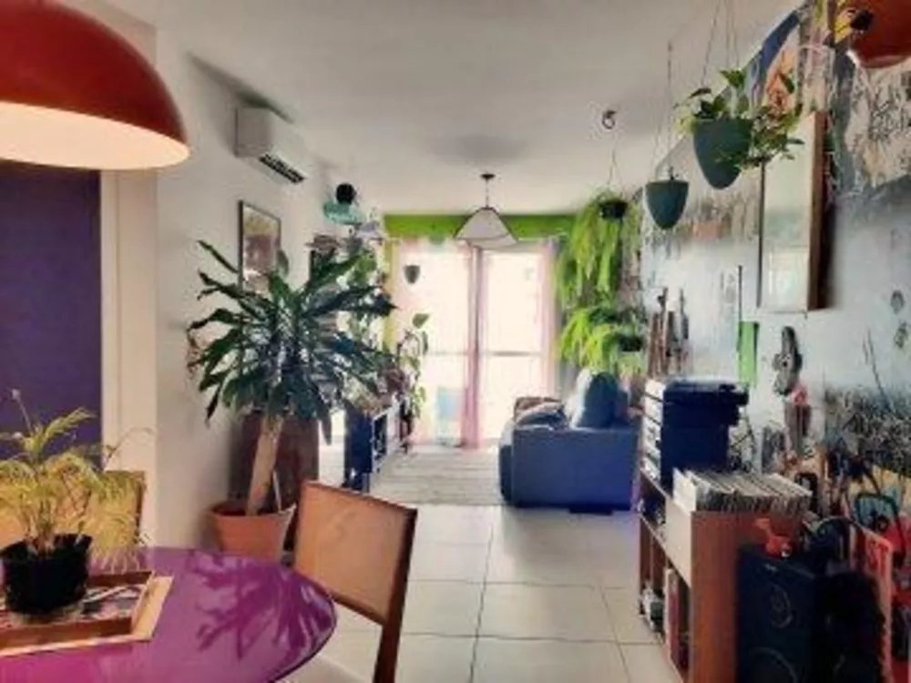 Apartamento à venda com 2 quartos, 74m² - Foto 3