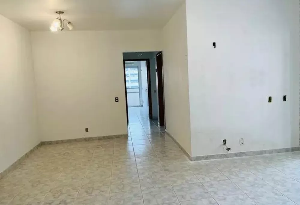 Apartamento à venda com 3 quartos, 96m² - Foto 4