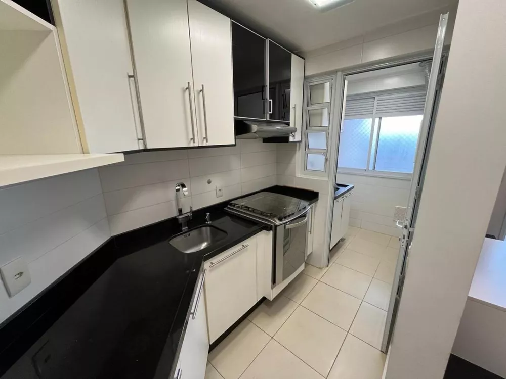 Apartamento à venda com 2 quartos, 69m² - Foto 5