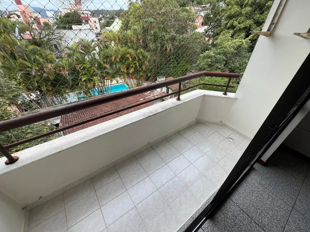 Apartamento à venda com 2 quartos, 68m² - Foto 3