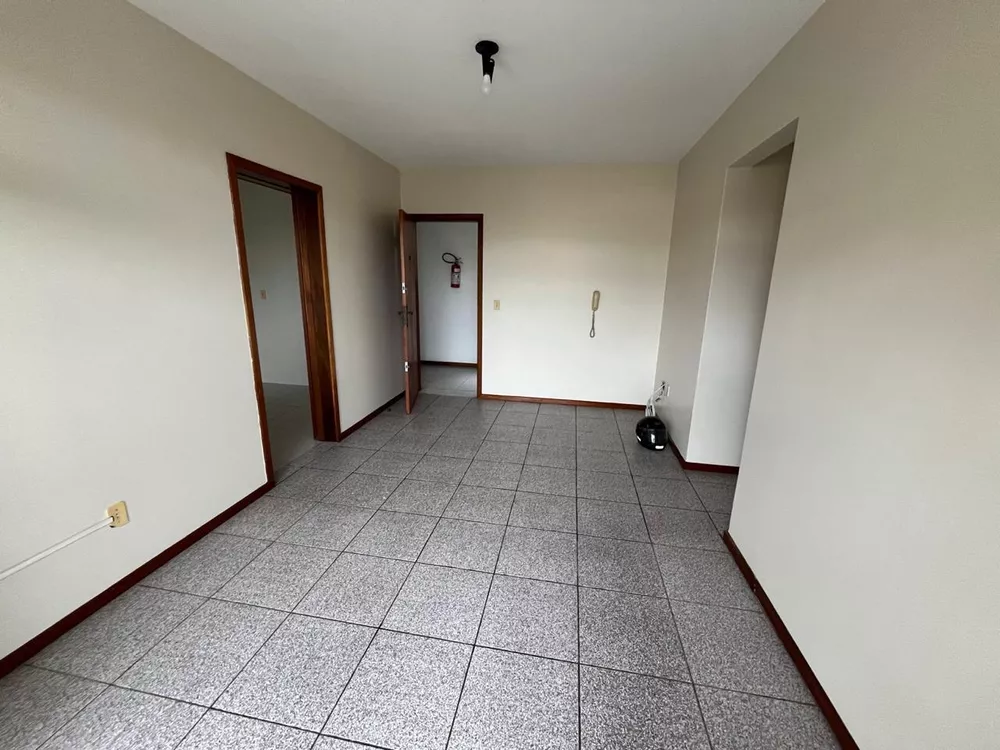 Apartamento à venda com 2 quartos, 68m² - Foto 2