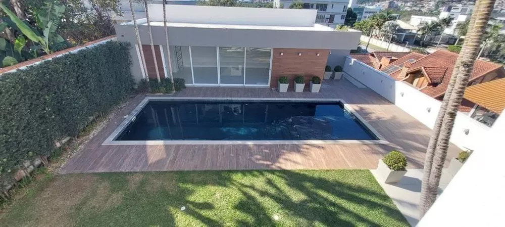 Casa à venda com 3 quartos, 350m² - Foto 3