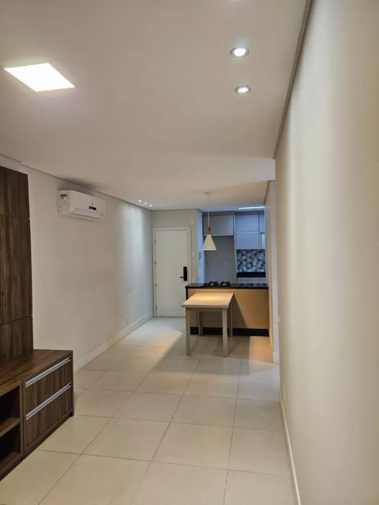 Apartamento à venda com 2 quartos, 73m² - Foto 4