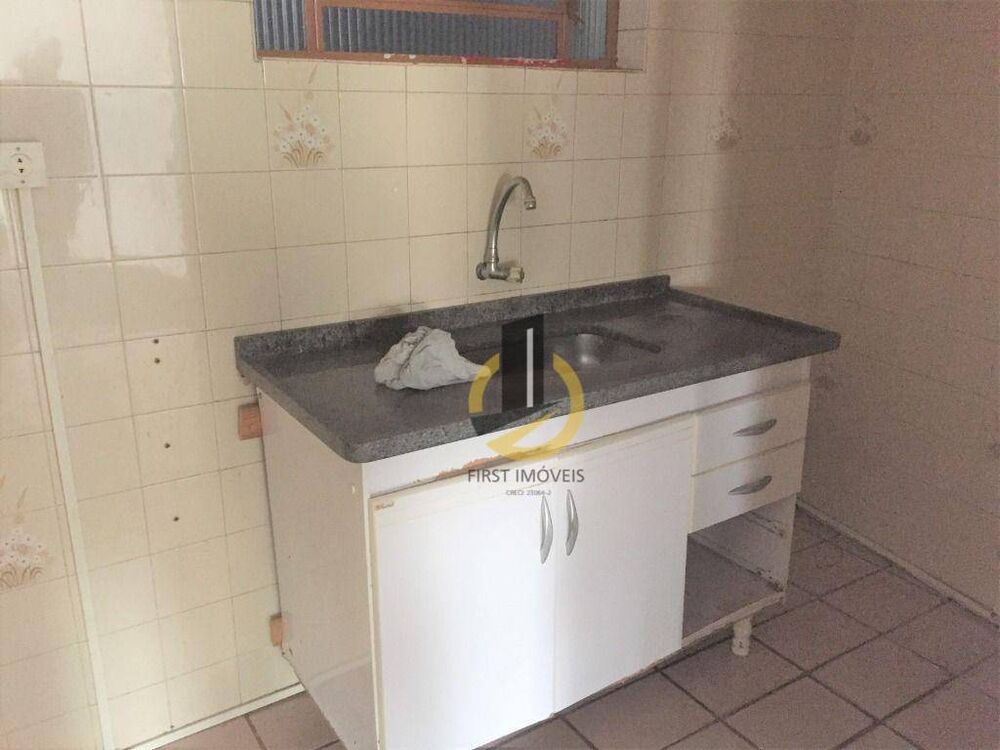 Sobrado, 1 quarto, 420 m² - Foto 1