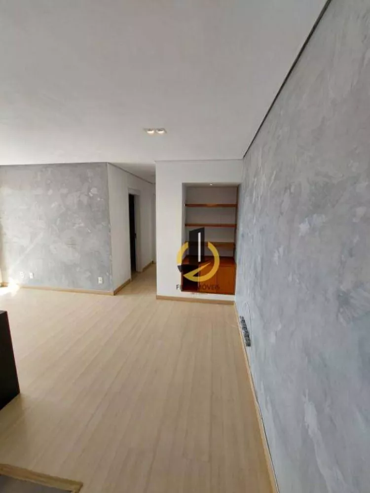 Apartamento à venda com 2 quartos, 68m² - Foto 3