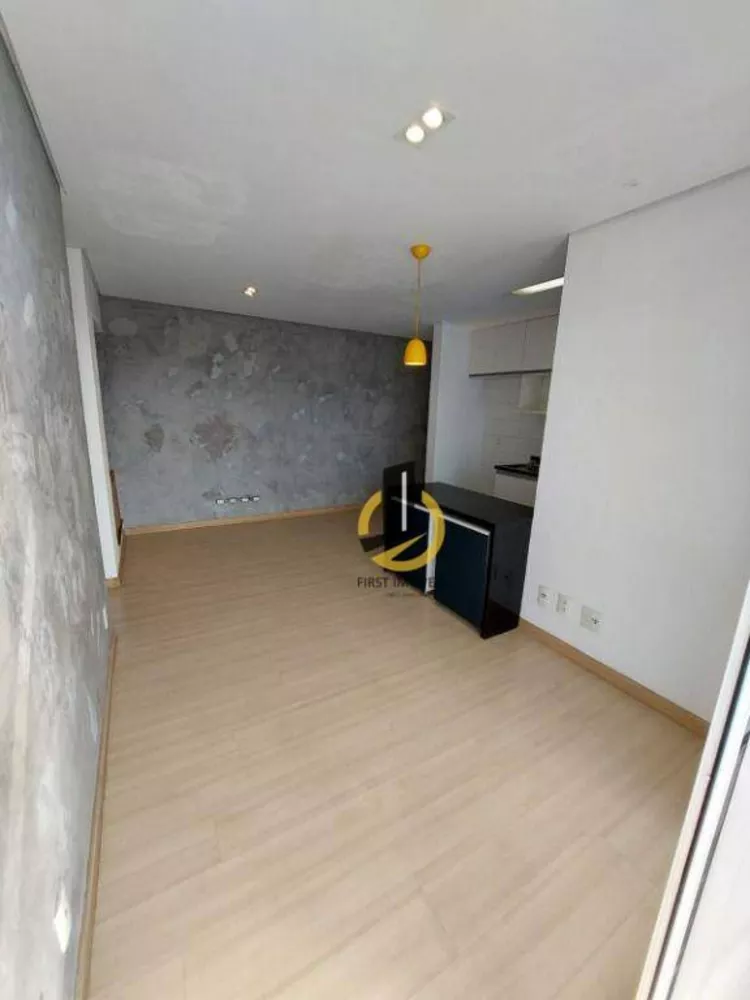 Apartamento à venda com 2 quartos, 68m² - Foto 4