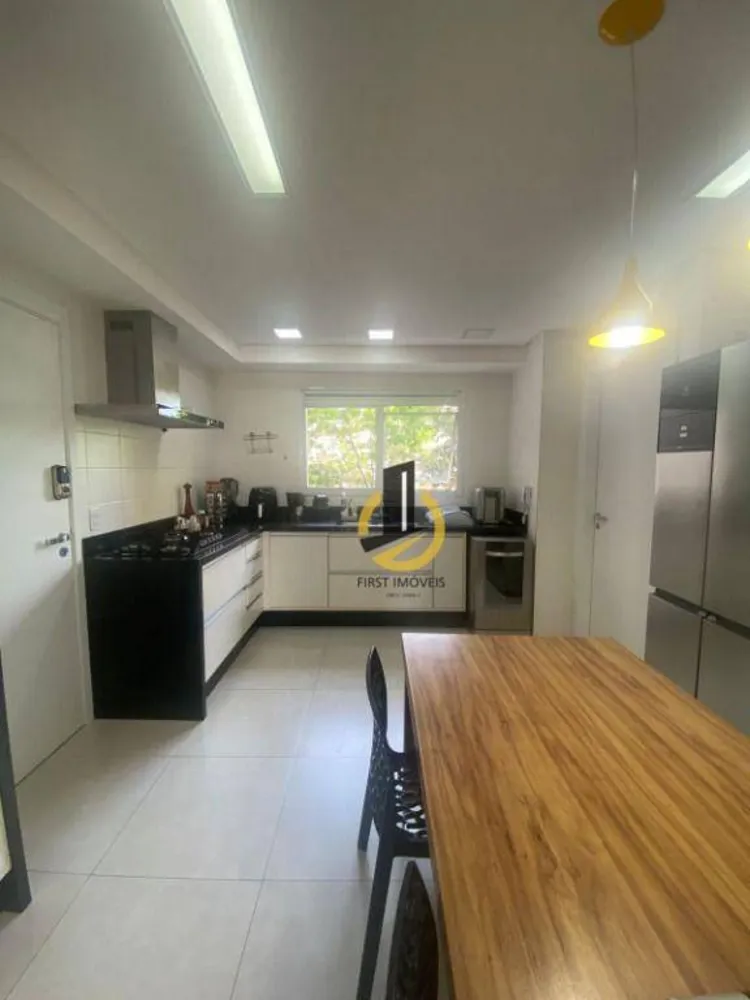 Apartamento, 3 quartos, 192 m² - Foto 3