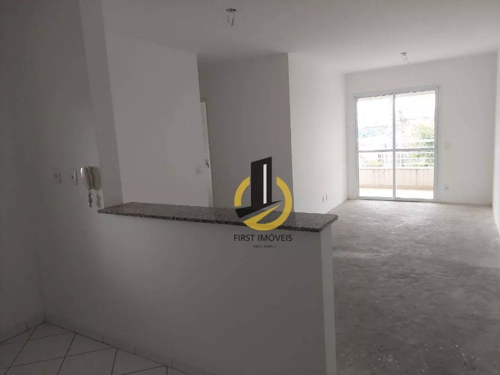 Apartamento à venda com 3 quartos, 84m² - Foto 2