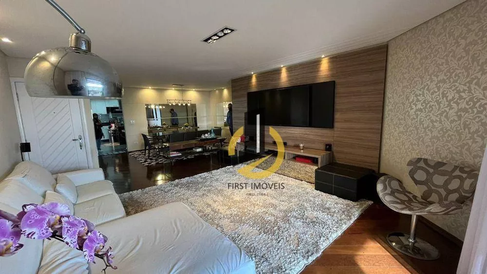 Apartamento à venda com 4 quartos, 208m² - Foto 4