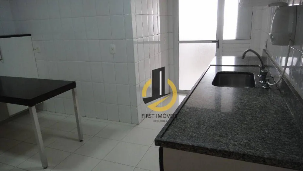 Apartamento, 3 quartos, 140 m² - Foto 1