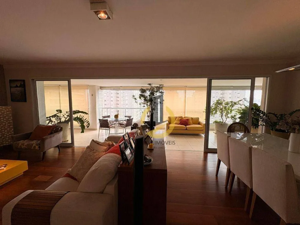 Apartamento, 4 quartos, 240 m² - Foto 2