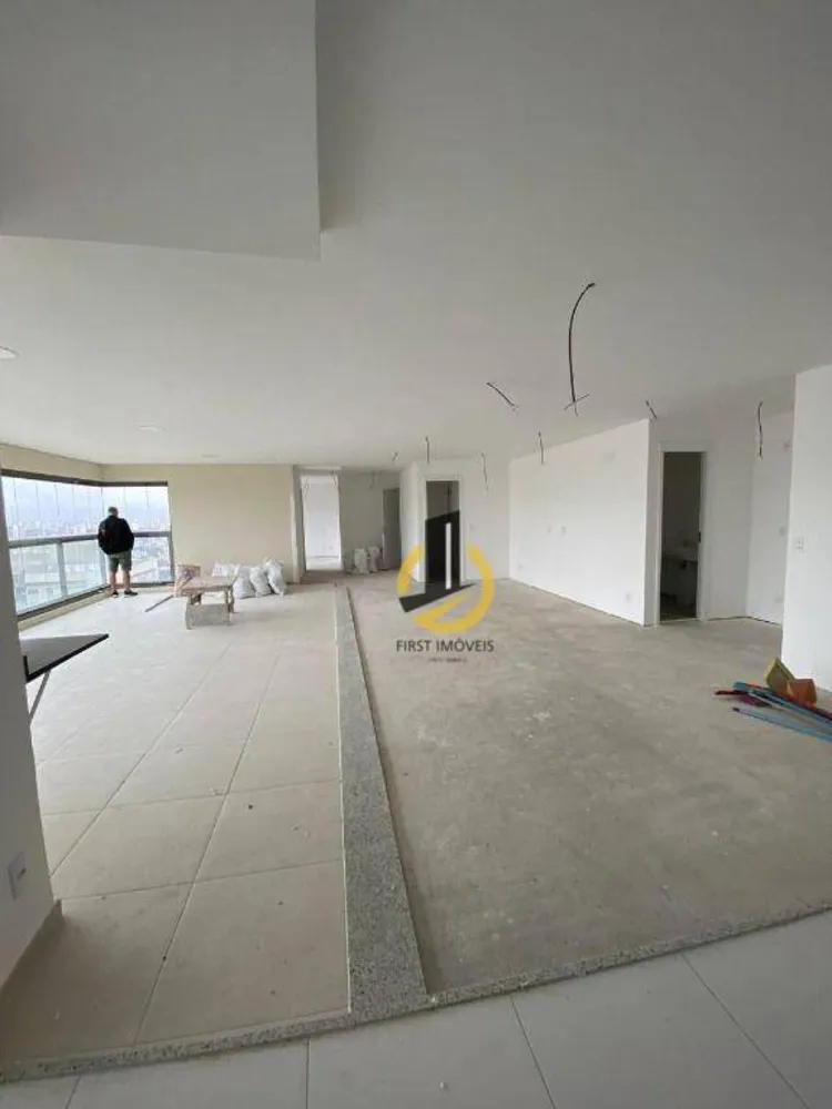 Apartamento, 3 quartos, 158 m² - Foto 1