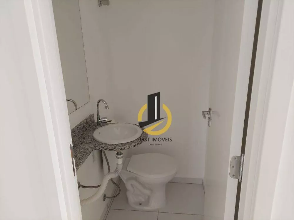 Apartamento à venda com 2 quartos, 67m² - Foto 4