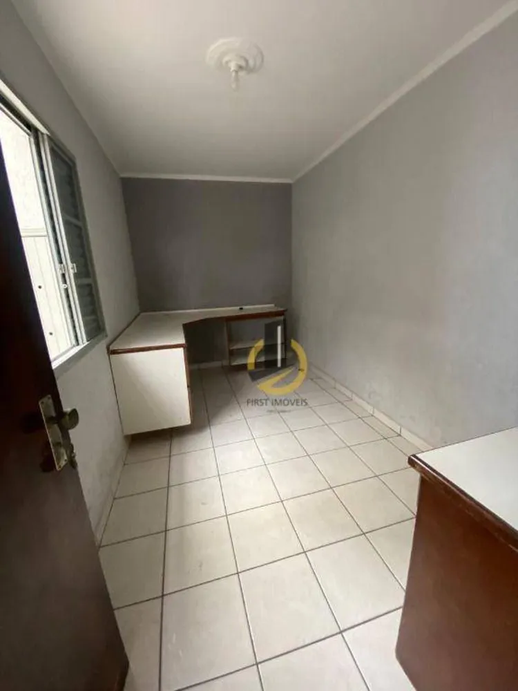 Casa, 4 quartos, 298 m² - Foto 2