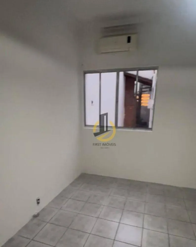 Casa, 3 quartos, 200 m² - Foto 9