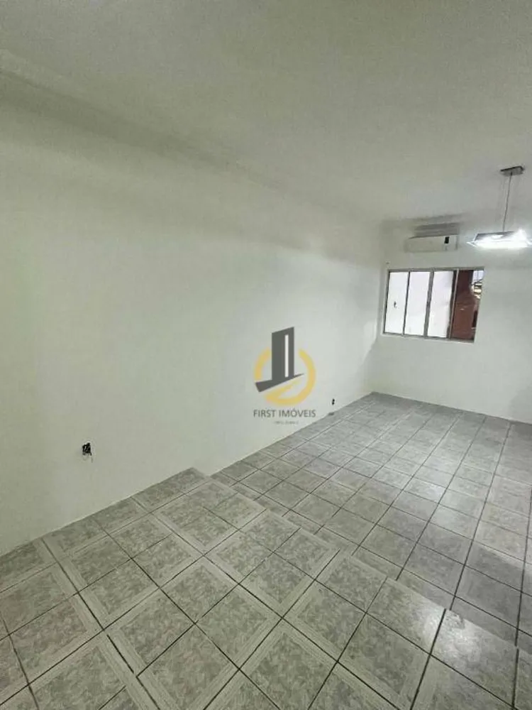 Casa, 3 quartos, 200 m² - Foto 7