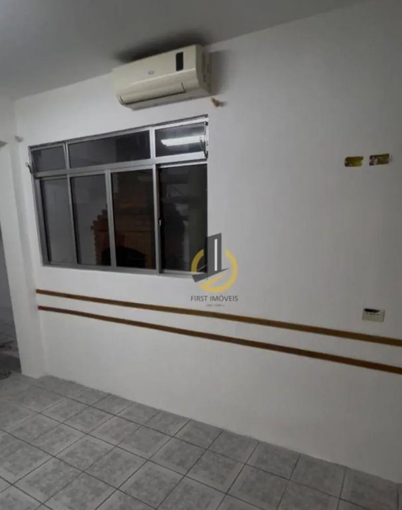 Casa, 3 quartos, 200 m² - Foto 11