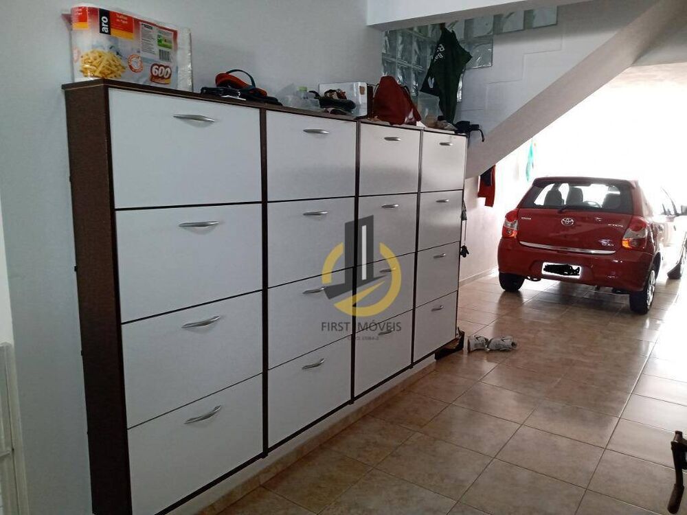 Sobrado à venda com 3 quartos, 300m² - Foto 4