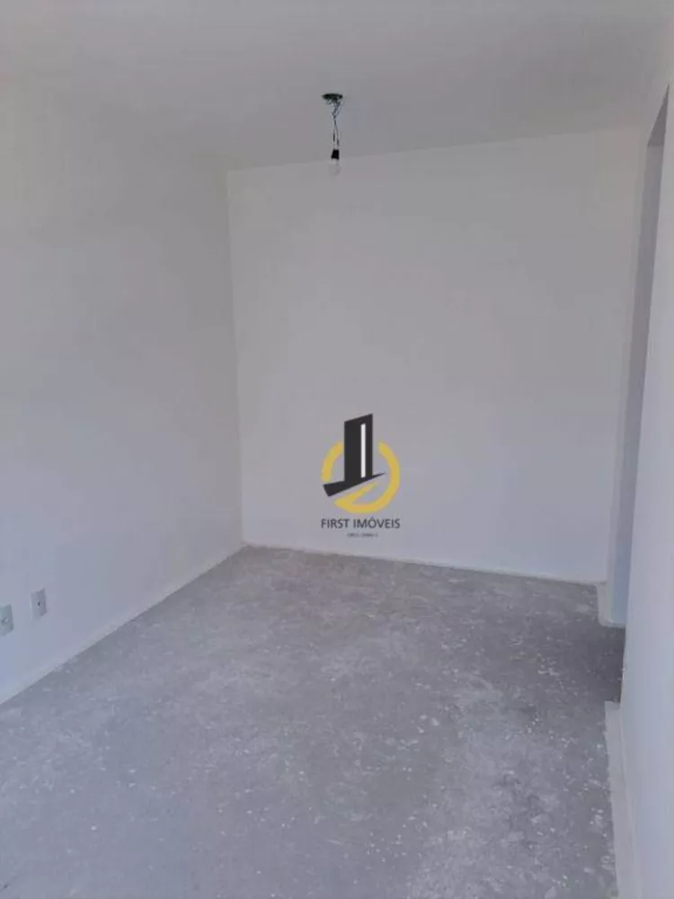 Apartamento à venda com 3 quartos, 79m² - Foto 3