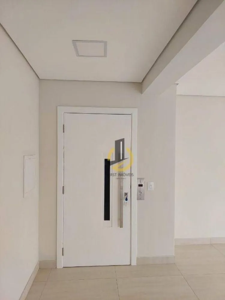 Cobertura, 3 quartos, 181 m² - Foto 2