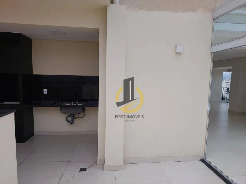 Cobertura, 3 quartos, 181 m² - Foto 4