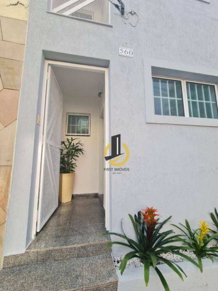 Casa à venda com 2 quartos, 100m² - Foto 1