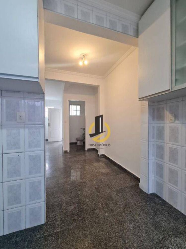 Casa à venda com 2 quartos, 100m² - Foto 11