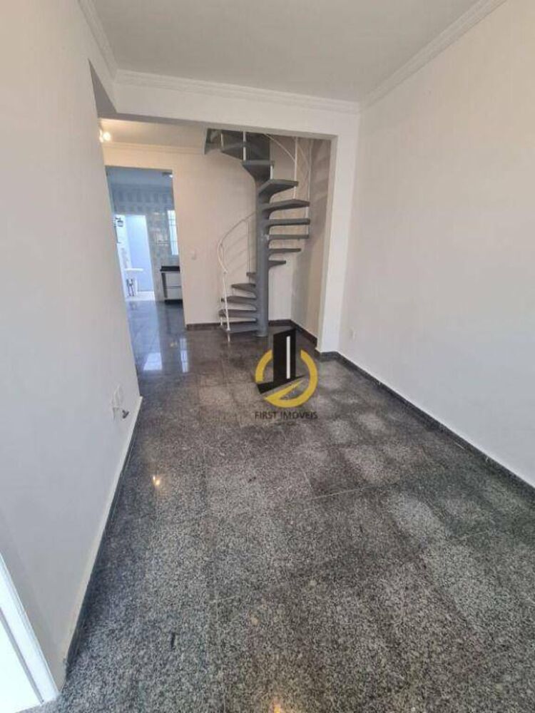 Casa à venda com 2 quartos, 100m² - Foto 5