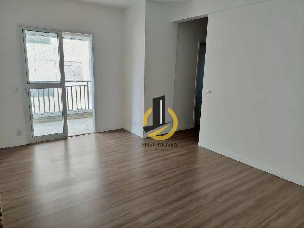 Apartamento à venda com 3 quartos, 77m² - Foto 1