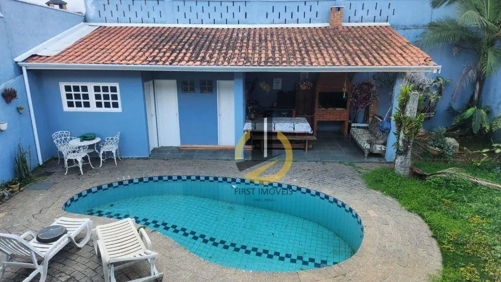 Sobrado, 3 quartos, 310 m² - Foto 1