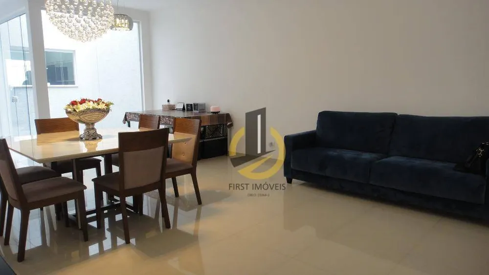 Casa, 3 quartos, 200 m² - Foto 1